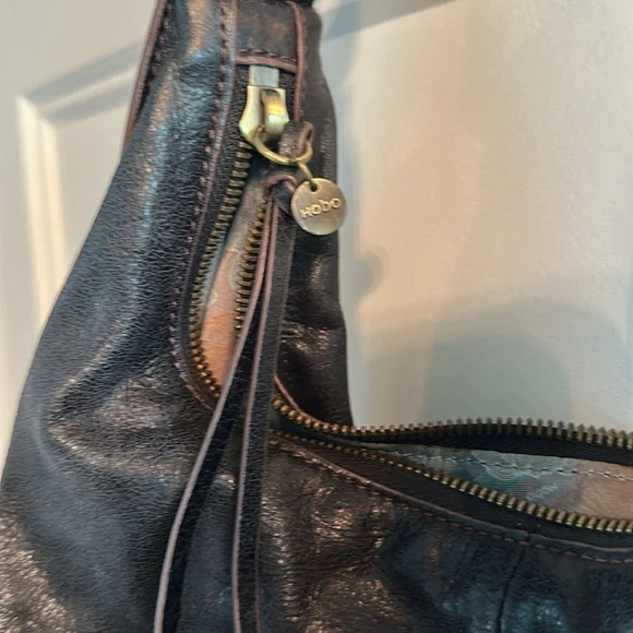 Black Hobo purse - Picture 2 of 6